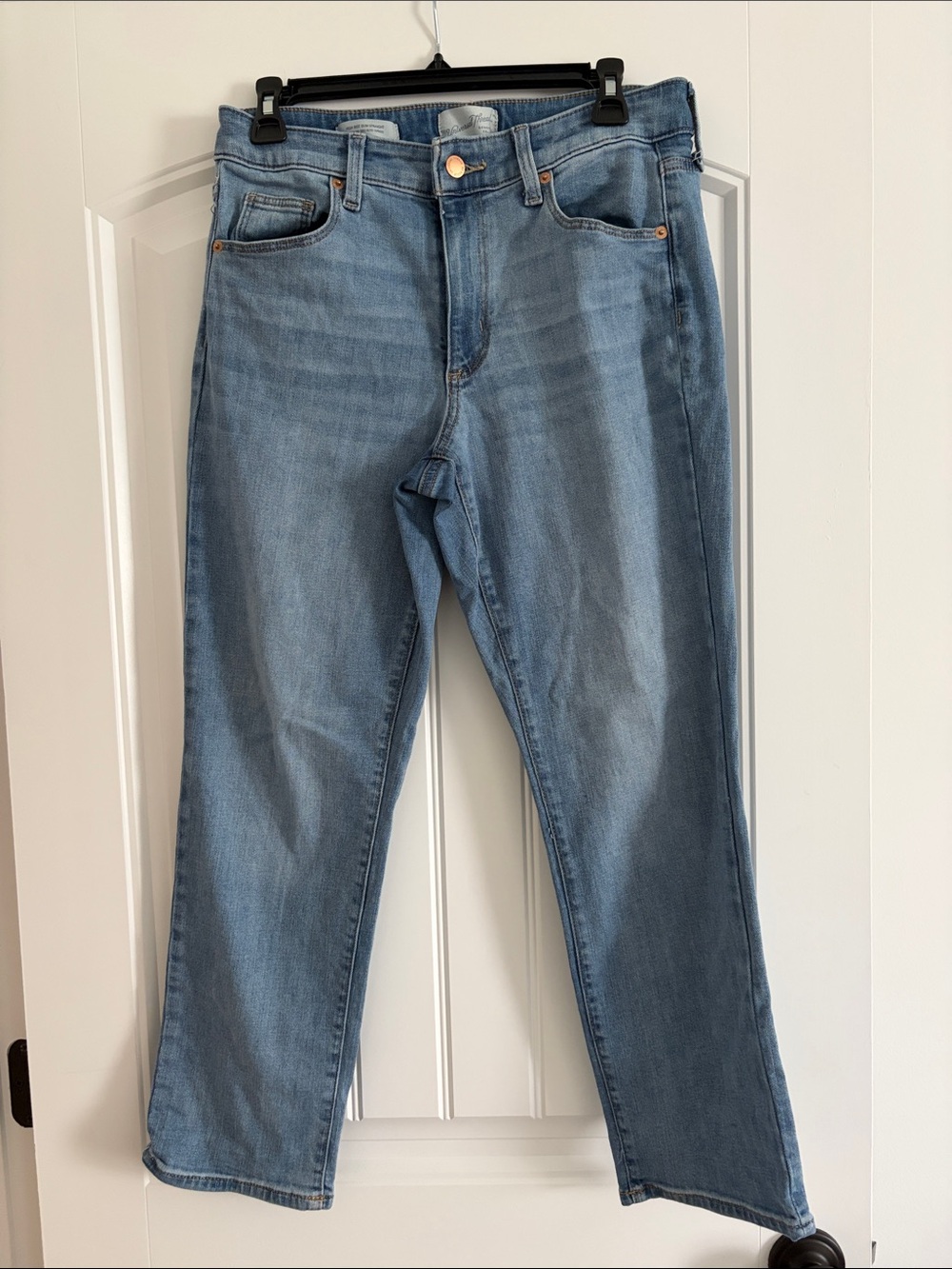 Universal Thread Light Blue High-Rise Slim Straight Jeans